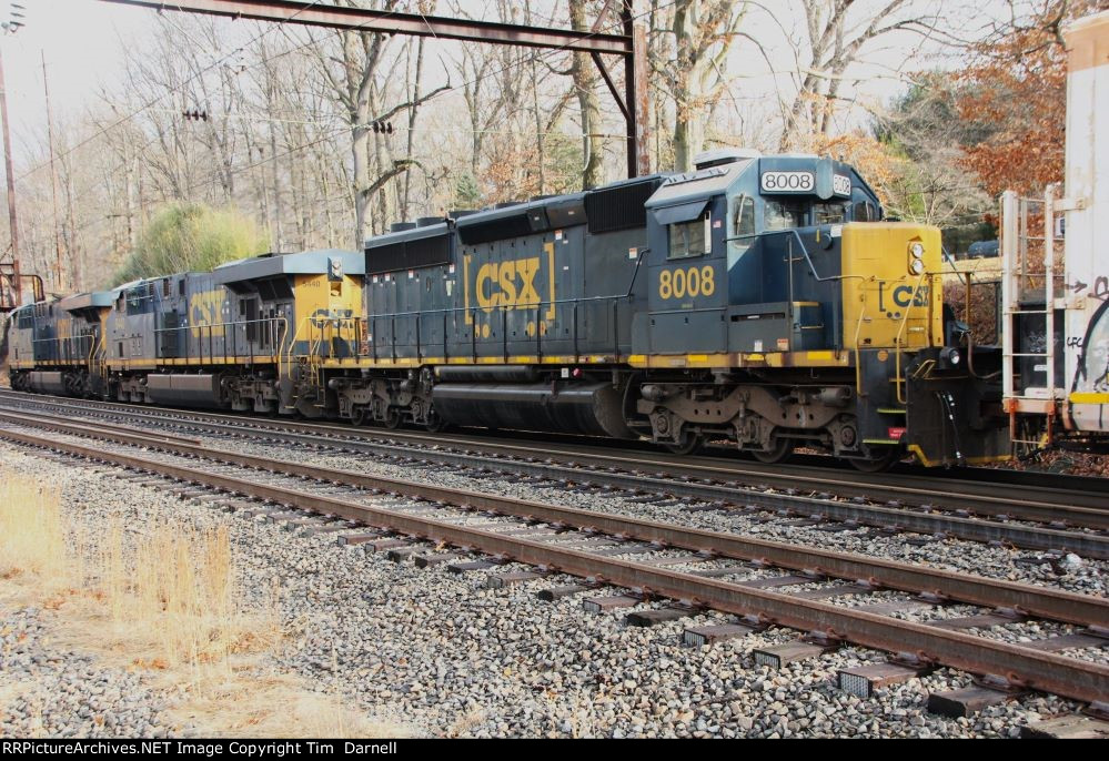 CSX 8008 on M404